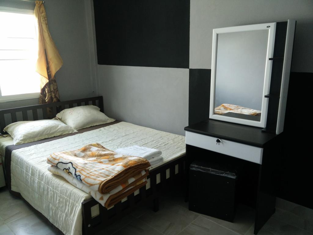 Kimhouse Motel Bangkok Szoba fotó